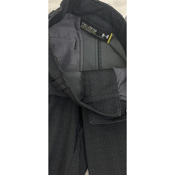 Under Armour Gray Herringbone Dri Fit Performance Shorts Size Youth XS (6/7) - Picture 3 of 3